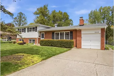 1046 Crane Boulevard, Libertyville, IL 60048 - Photo 2