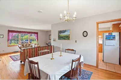 1046 Crane Boulevard, Libertyville, IL 60048 - Photo 8