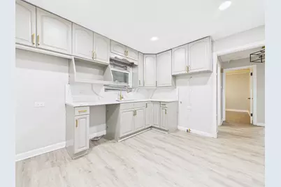 10615 S Vernon Avenue, Chicago, IL 60628 - Photo 8