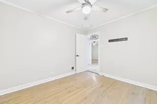 10615 S Vernon Ave, Chicago, IL 60628 - Photo 6
