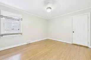 10615 S Vernon Ave, Chicago, IL 60628 - Photo 10