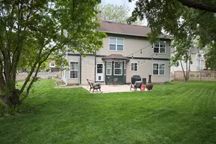352 Fairfax Ln, Grayslake, IL 60030 - Photo 42
