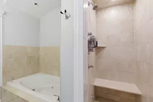 927 W George St, Chicago, IL 60657 - Photo 18