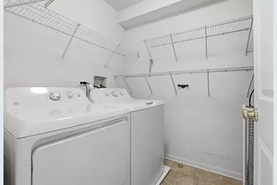 2246 Pembridge Drive, Lake in the Hills, IL 60156 - Photo 28