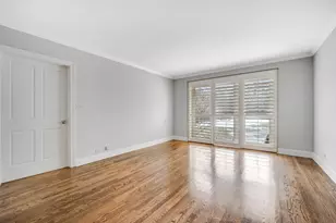 120 E 8th St, Hinsdale, IL 60521 - Photo 14