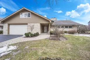 120 E 8th St, Hinsdale, IL 60521 - Photo 36