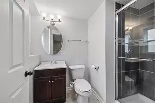 1931 Hollywood Ave, Hanover Park, IL 60133 - Photo 18