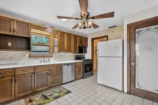 1801 Pinewood Ln, Joliet, IL 60433 - Photo 6