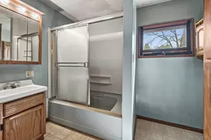 312 W Railroad St, Kingston, IL 60145 - Photo 6