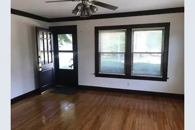 630 N 1st Street, Libertyville, IL 60048 - Photo 8