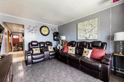 5633 W 64th Place W, Chicago, IL 60638 - Photo 2