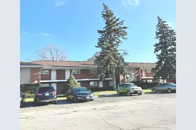 1105 Holiday Lane #7, Des Plaines, IL 60016 - Photo 2