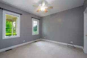 10303 Fox Bluff Ln, Spring Grove, IL 60081 - Photo 20