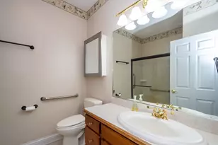 10303 Fox Bluff Ln, Spring Grove, IL 60081 - Photo 22