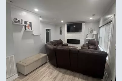 13910 Lincoln Avenue, Dolton, IL 60419 - Photo 2
