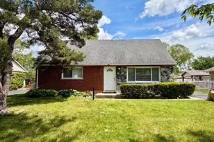 8719 Olympic Dr, Bridgeview, IL 60455 - Photo 1