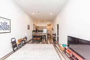2317 N Clark St, Chicago, IL 60614 - Photo 2