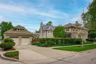 840 Augusta Blvd, Oak Park, IL 60302 - Photo 2