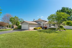 652 Princeton Ln, New Lenox, IL 60451 - Photo 2