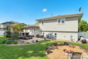 652 Princeton Ln, New Lenox, IL 60451 - Photo 18