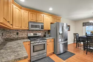 707 Chickory Dr, Champaign, IL 61822 - Photo 14