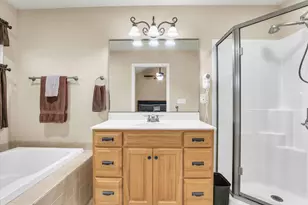 707 Chickory Dr, Champaign, IL 61822 - Photo 24