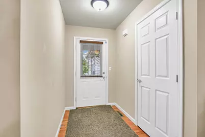 707 Chickory Drive, Champaign, IL 61822 - Photo 8