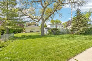 866 Clark Ln, Des Plaines, IL 60016 - Photo 22