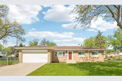 866 Clark Lane, Des Plaines, IL 60016 - Photo 1