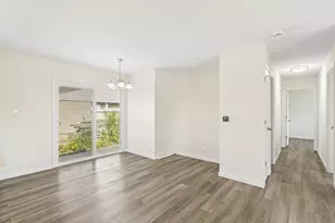 866 Clark Ln, Des Plaines, IL 60016 - Photo 4