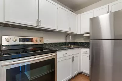 777 N Michigan Avenue #2105, Chicago, IL 60611 - Photo 8