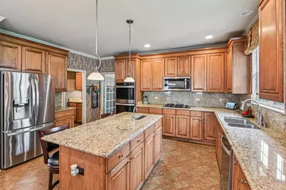 2185 Henning Lane, Yorkville, IL 60560 - Photo 12