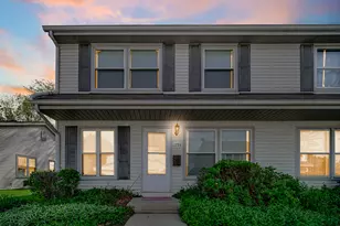 1793 Queensbury Cir, Hoffman Estates, IL 60169 - Photo 22