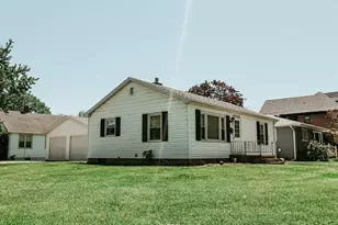 111 6th Ave, Mendota, IL 61342 - Photo 2