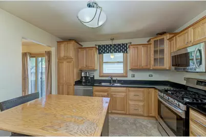 8207 S 82nd Avenue, Justice, IL 60458 - Photo 4