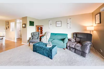 5840 W 104th Street #415, Oak Lawn, IL 60453 - Photo 8