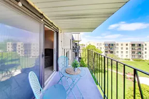5840 W 104th St, Oak Lawn, IL 60453 - Photo 24