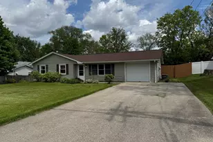 15013 Hartman Dr, Romeoville, IL 60446 - Photo 1