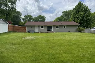 15013 Hartman Dr, Romeoville, IL 60446 - Photo 14