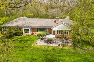 880 Hiawatha Ln, Riverwoods, IL 60015 - Photo 8