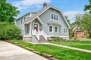 30 Waverly Ave, Clarendon Hills, IL 60514 - Photo 4