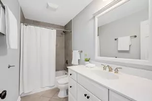 30 Waverly Ave, Clarendon Hills, IL 60514 - Photo 34