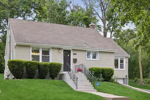 304 Bryant Ave, Glen Ellyn, IL 60137 - Photo 1