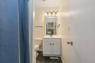 847 Quail Run, Dekalb, IL 60115 - Photo 12
