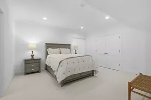 2806 Parkside Cir, Glenview, IL 60026 - Photo 22