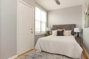 3729 N Clifton Ave, Chicago, IL 60613 - Photo 12