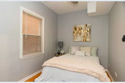 3729 N Clifton Avenue #2, Chicago, IL 60613 - Photo 10