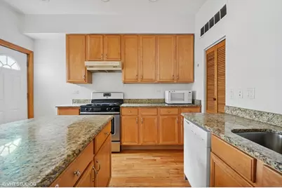 2336 W Taylor Street, Chicago, IL 60612 - Photo 18