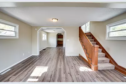 570 5th Avenue, Aurora, IL 60505 - Photo 4