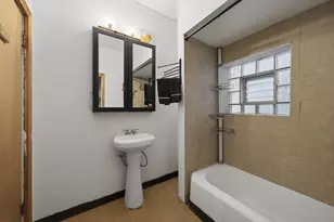 3828 S Honore St, Chicago, IL 60609 - Photo 10